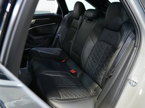 Used 2021 Audi RS 6 AVANT WAGON 4D image 39