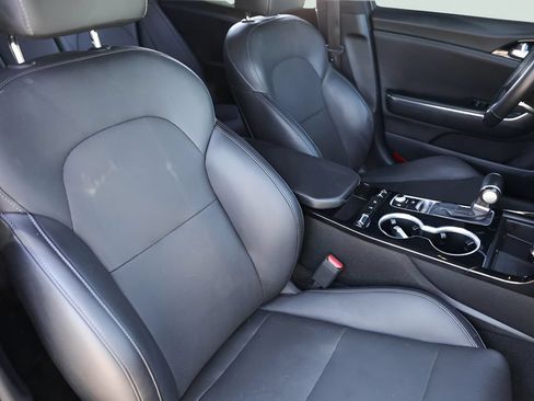 Used 2022 Kia Stinger GT-Line RWD image 33
