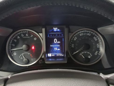 Used 2021 Toyota Tacoma Limited image 44