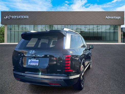 Used 2026 Hyundai Palisade Limited image 7