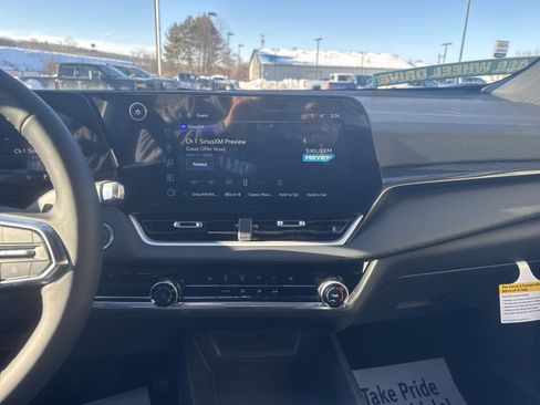 New 2026 Chevrolet Equinox LT AWD/4WD image 11