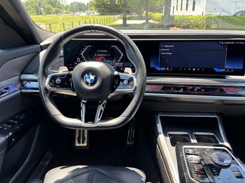 Certified 2023 BMW 740i RWD image 30