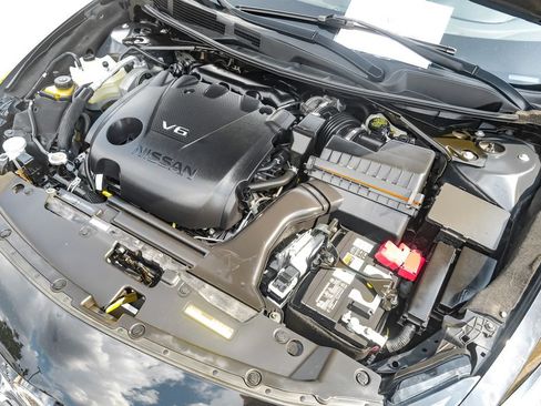 Used 2021 Nissan Maxima 3.5 SV w/ Floor Mat Group FWD image 45