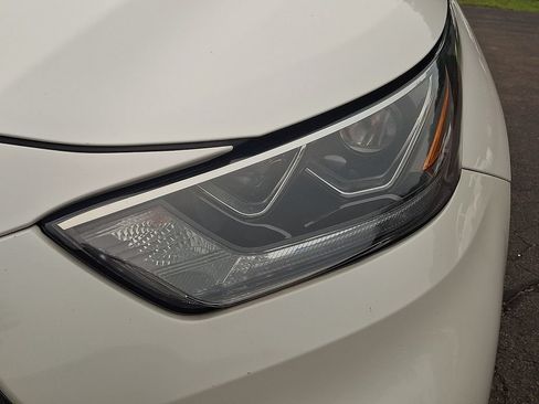 Used 2021 Toyota Highlander Platinum AWD/4WD image 9