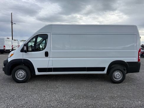 Used 2025 RAM ProMaster 2500 w/ Convenience Group FWD image 6