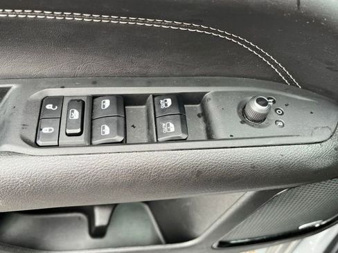 Used 2023 Jeep Compass High Altitude w/ Driver Assist Group I AWD/4WD image 23