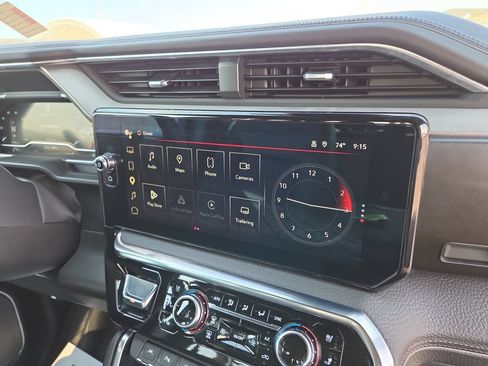 Used 2023 GMC Sierra 1500 Denali AWD/4WD image 14