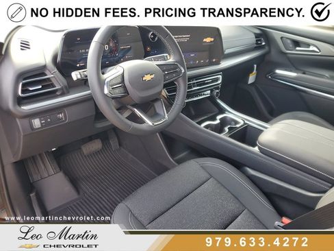 New 2026 Chevrolet Traverse LT w/ Driver Confidence Package FWD image 17