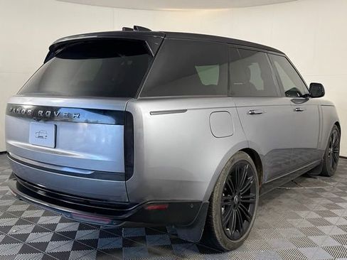Certified 2025 Land Rover Range Rover SE image 7