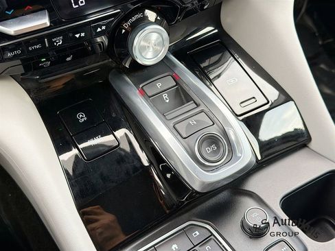 Used 2023 Acura MDX SH-AWD w/ Technology Package image 21