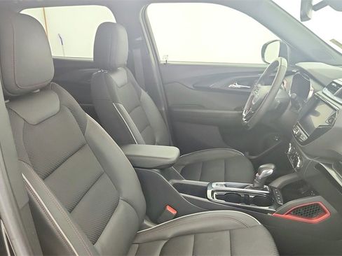 Certified 2023 Chevrolet TrailBlazer RS w/ Sun and Liftgate Package image 31