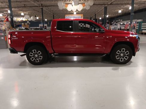 Used 2023 Chevrolet Colorado Z71 w/ Z71 Convenience Package 2 AWD/4WD image 10