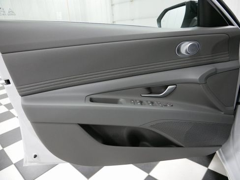 New 2025 Hyundai Elantra Sport image 7