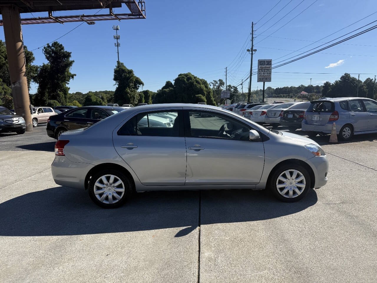 Used 2009 Toyota Yaris Sedan w/ PWR Pkg w/Steel Wheels FWD image 8