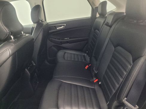 Used 2019 Ford Edge SEL w/ Equipment Group 201A FWD image 18