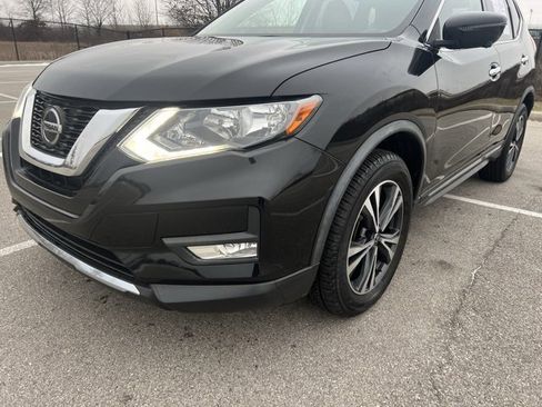 Used 2018 Nissan Rogue SL image 4