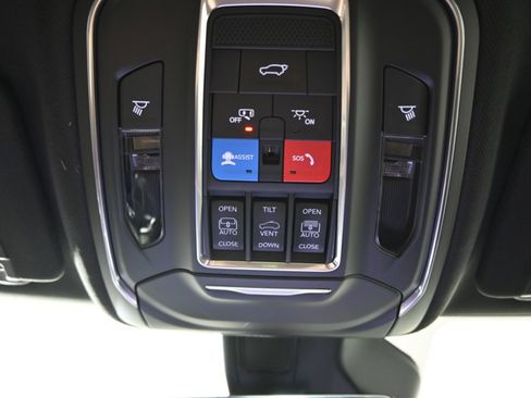 New 2025 Jeep Grand Cherokee Overland w/ Adv Protech Group III image 37