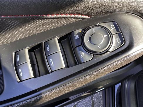 Used 2023 Chevrolet Traverse RS AWD/4WD image 9