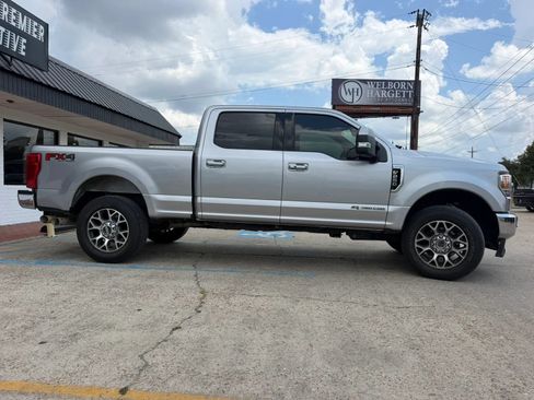 Used 2020 Ford F250 Lariat w/ Lariat Ultimate Package AWD/4WD image 4
