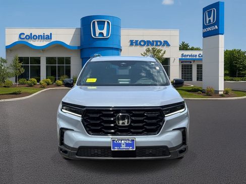 Used 2025 Honda Pilot Black Edition image 37