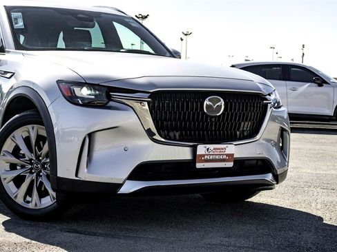 Used 2025 MAZDA CX-90 3.3 Turbo w/ Premium Plus Pkg image 3