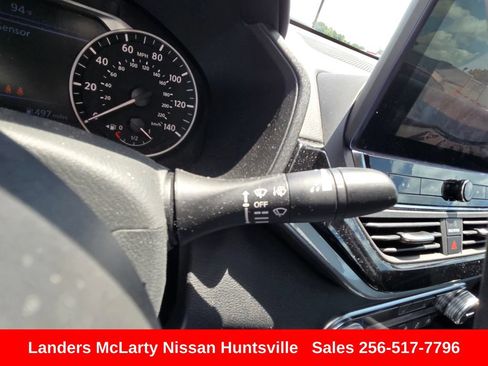 Used 2025 Nissan Altima 2.5 SR w/ SR Premium Package FWD image 23
