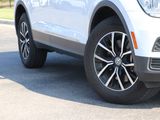 Used 2021 Volkswagen Tiguan SE w/ Panoramic Sunroof Package image 3