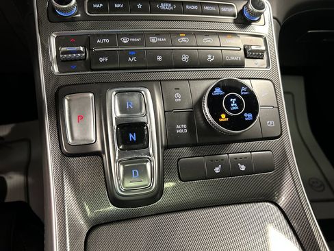 Used 2023 Hyundai Santa Fe SEL w/ Premium Package AWD/4WD image 18
