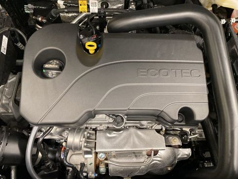 New 2026 Chevrolet Equinox LT w/ Midnight Edition AWD/4WD image 4