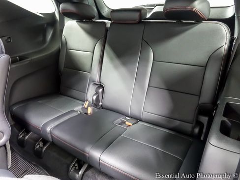 New 2026 Chevrolet Traverse Z71 w/ Driver Confidence Package image 11