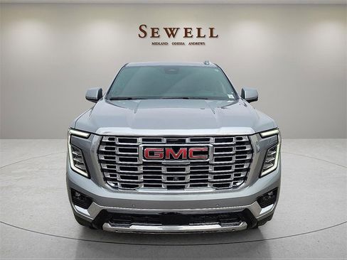 Certified 2025 GMC Yukon Denali w/ Denali Reserve Package image 8