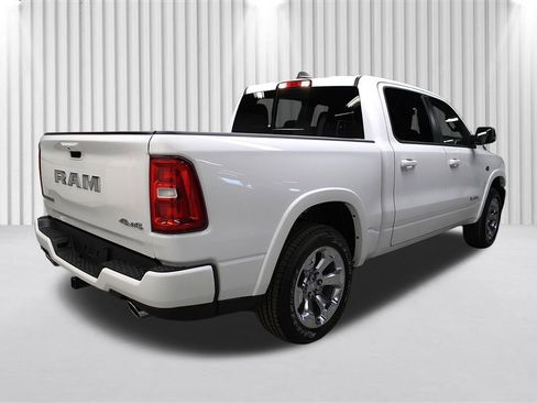 New 2026 RAM 1500 4x4 Crew Cab image 3