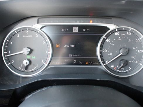 Used 2024 Nissan Pathfinder SL w/ Cargo Package AWD/4WD image 29