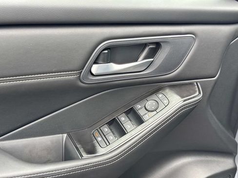 New 2026 Nissan Rogue Dark Armor AWD/4WD image 24