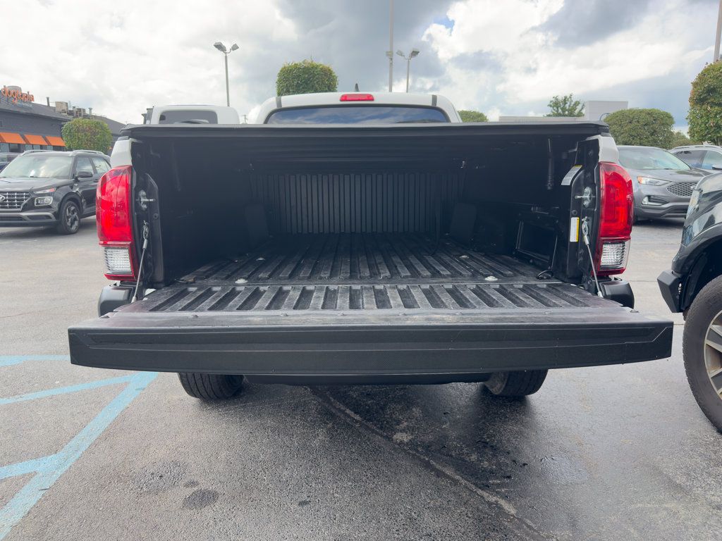 Used 2022 Toyota Tacoma SR RWD image 14