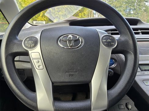 Used 2012 Toyota Prius Two image 3