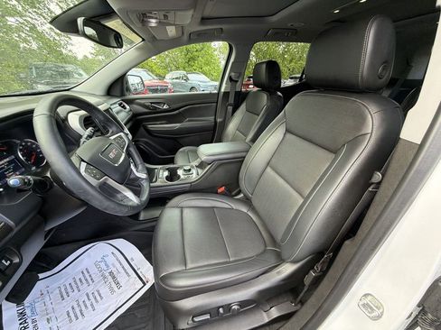Used 2023 GMC Acadia SLT w/ Elevation Edition AWD/4WD image 11