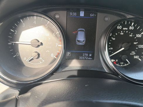 Used 2021 Nissan Rogue Sport SL AWD/4WD image 23