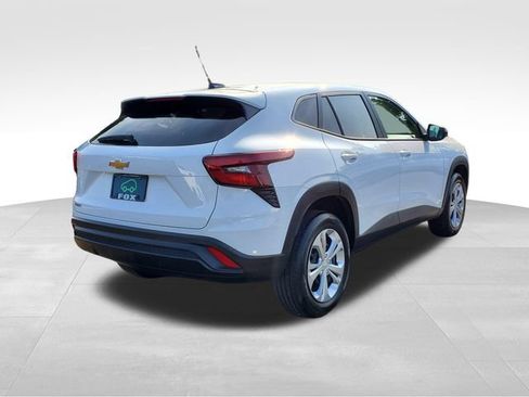 Certified 2024 Chevrolet Trax LS w/ Driver Confidence Package FWD image 5