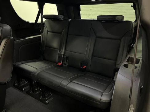 Used 2021 GMC Yukon XL Denali AWD/4WD image 29