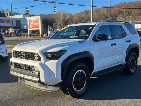 Certified 2025 Toyota 4Runner TRD Off-Road Premium image 3