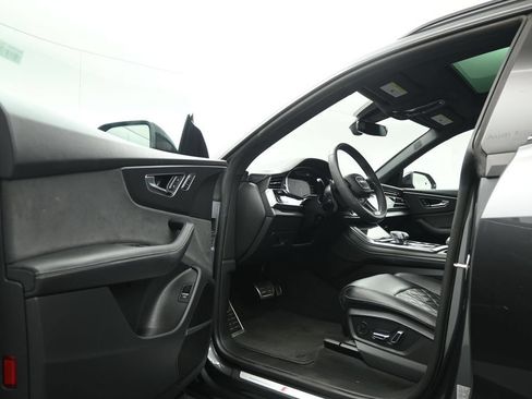 Used 2025 Audi SQ8 Premium Plus AWD/4WD image 5