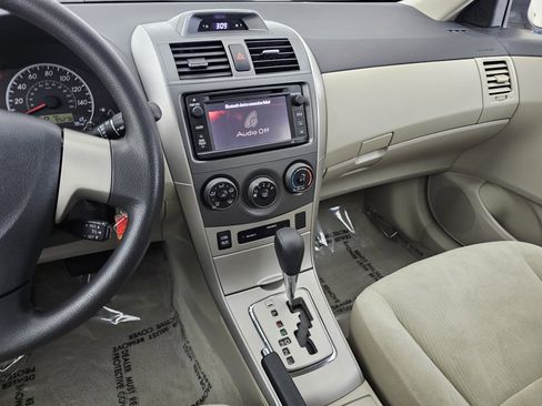 Used 2013 Toyota Corolla LE image 33