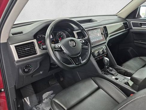 Used 2022 Toyota Corolla LE FWD image 19