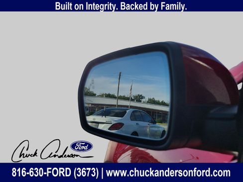 Used 2017 Ford Edge Titanium w/ Equipment Group 301A image 9