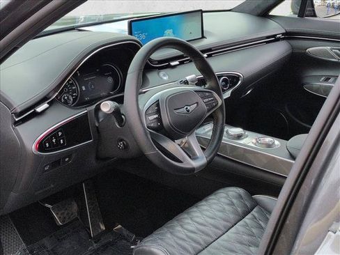 Used 2023 Genesis GV70 3.5T Sport w/ Sport Advanced Package AWD/4WD image 10