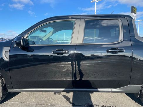 Used 2025 Ford Maverick Lariat w/ 4K Tow Package image 31