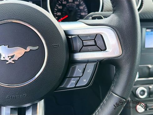 Used 2019 Ford Mustang Coupe RWD image 14