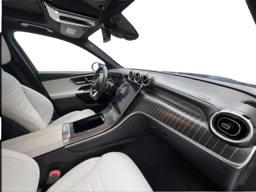 Used 2023 Mercedes-Benz GLC 300 w/ AMG Line image 43
