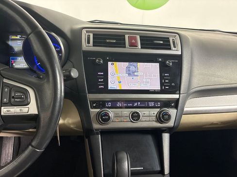 Used 2016 Subaru Outback 2.5i Premium image 17
